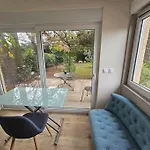 Avec Terrasse Et Tonnelle Апартаменты
