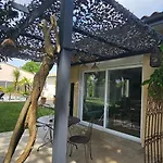 Avec Terrasse Et Tonnelle Апартаменты Parempuyre