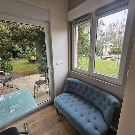 Avec Terrasse Et Tonnelle * Parempuyre