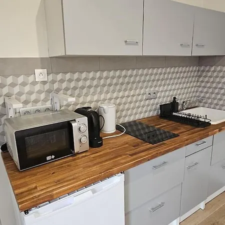 Apartamento Avec Terrasse Et Tonnelle *