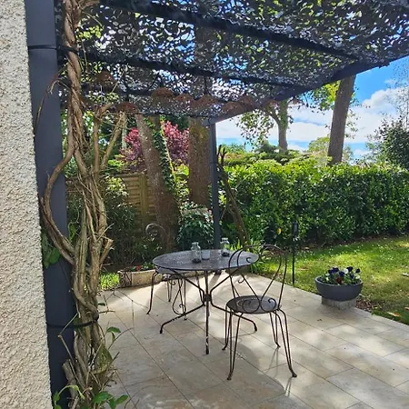 Apartament Avec Terrasse Et Tonnelle