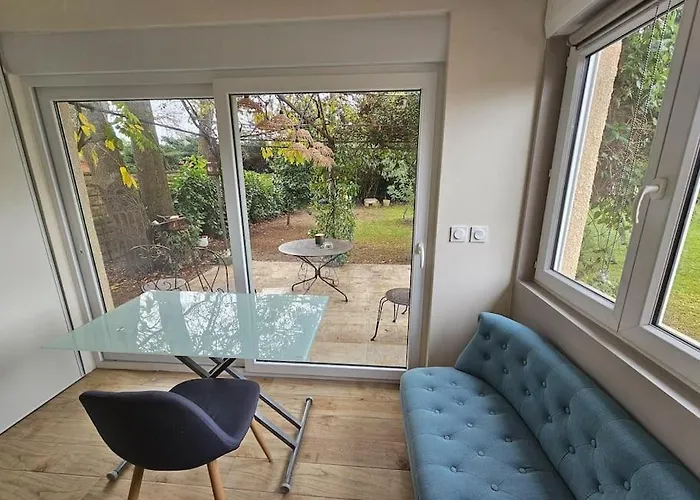 Avec Terrasse Et Tonnelle דירה