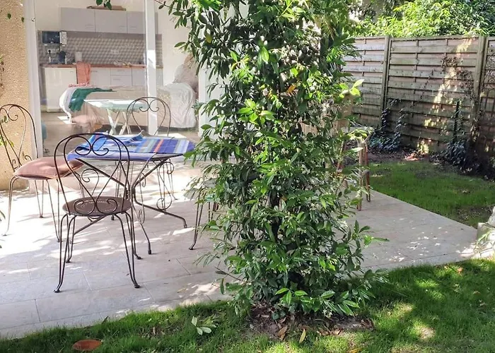 Avec Terrasse Et Tonnelle דירה